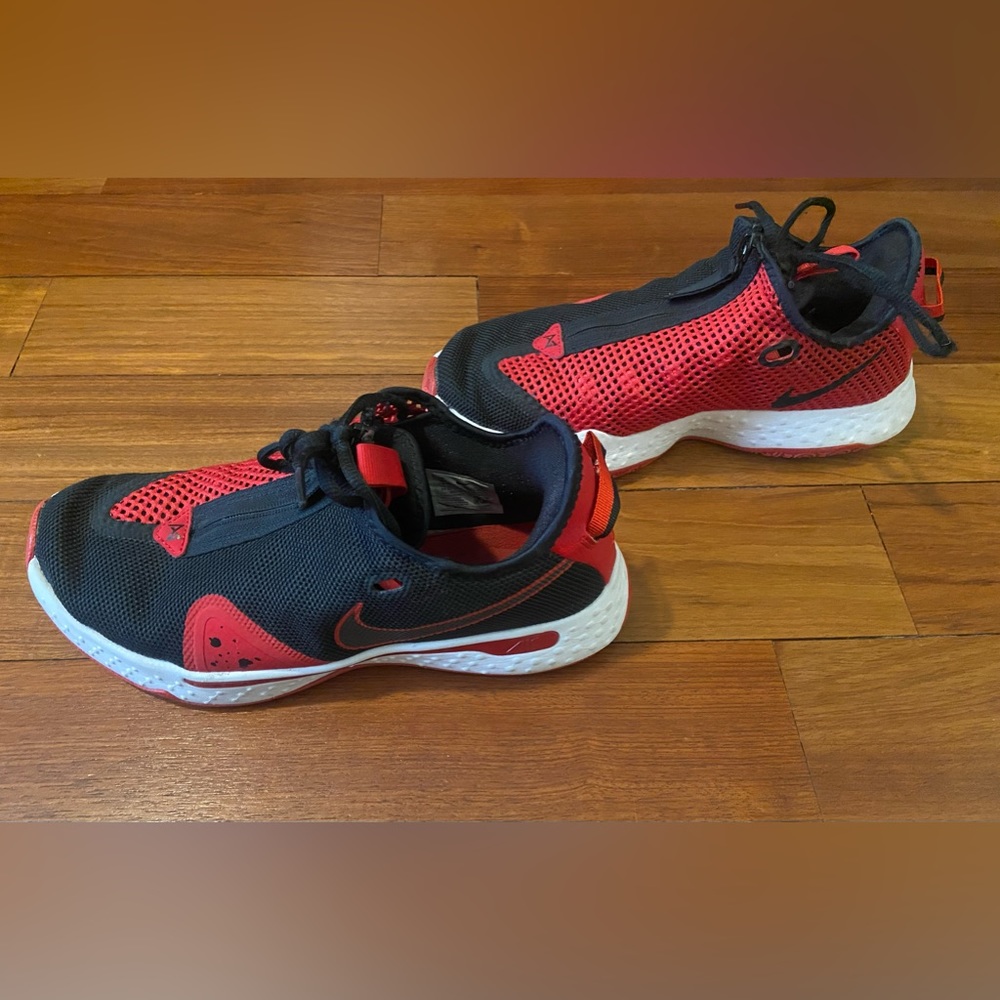 Paul George 4 - Picture 2 of 8